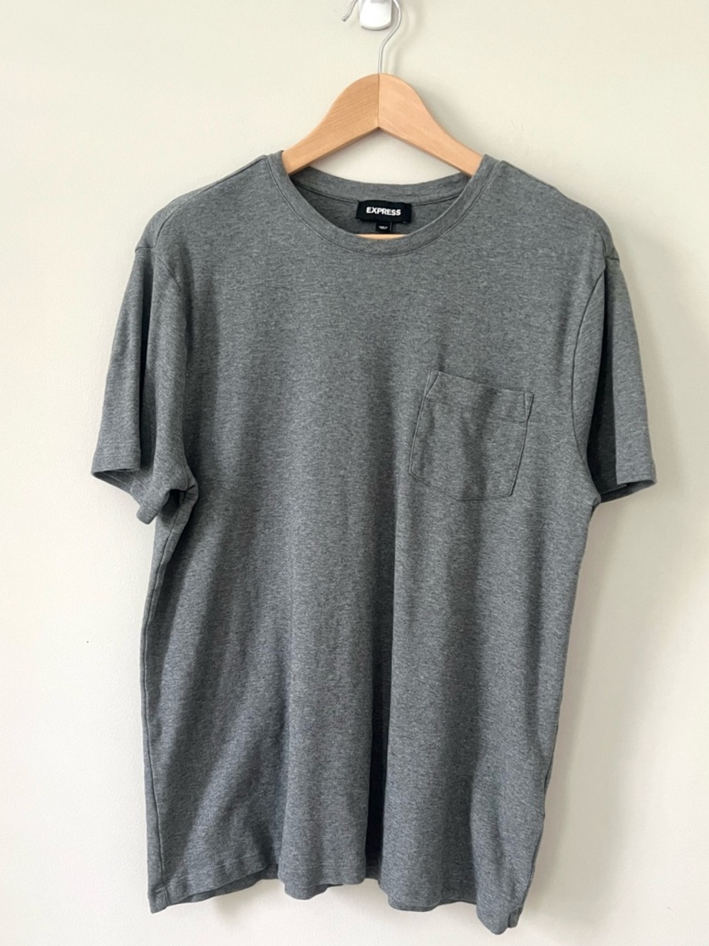 Express Men’s Gray Crew Neck Pocket Short Sleeve Tee T-Shirt Size M